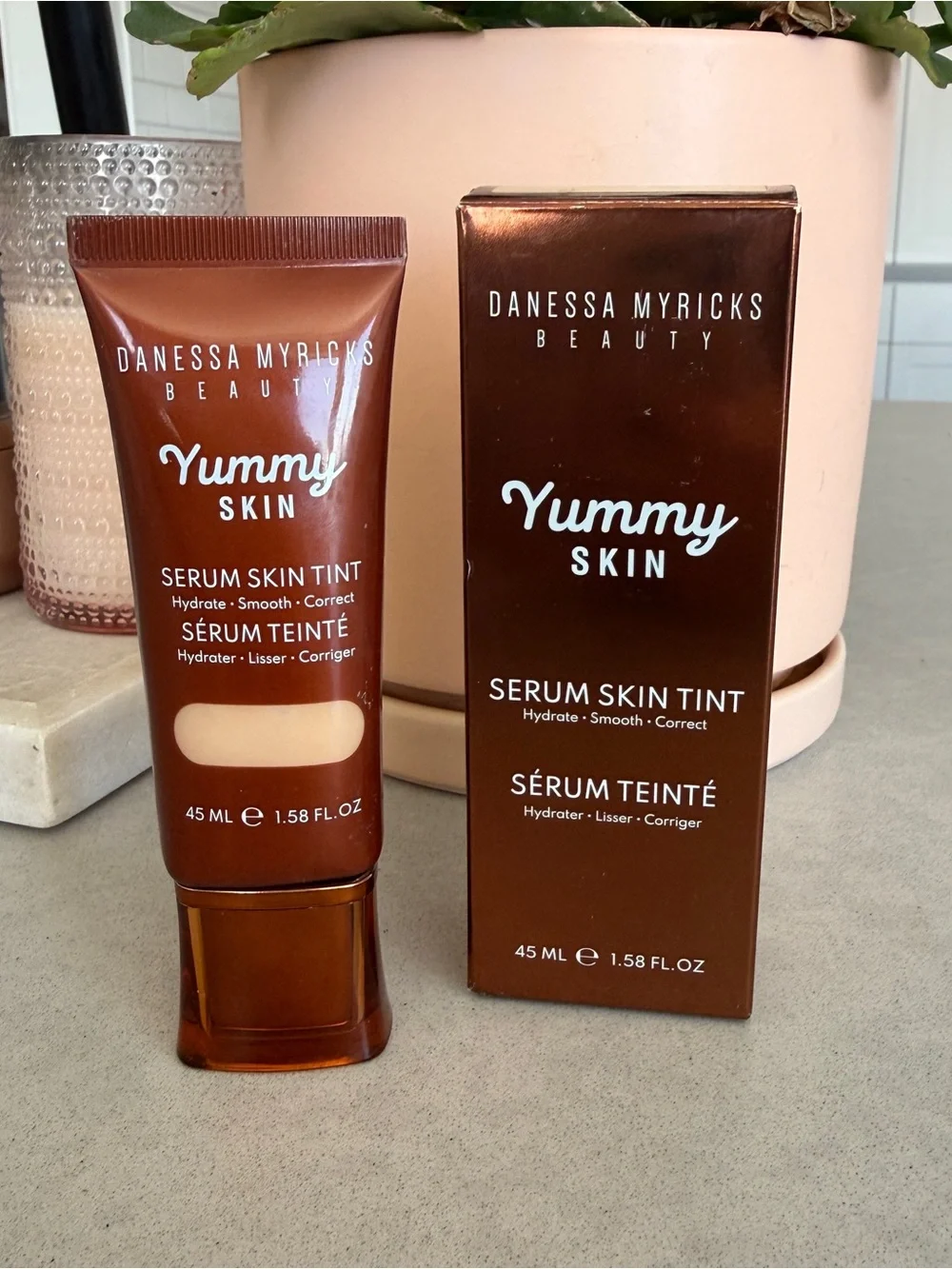 4 Danessa Myricks Beauty Yummy Skin Serum Skin Tint - Shade 4